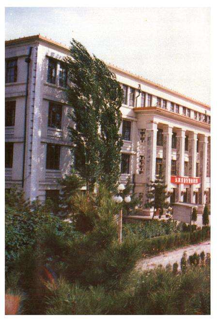 《内蒙古第一电力建设工程公司志》.pdf_内蒙古自治区志预览图4