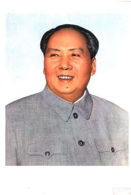 新疆画报1972年第01期.pdf电子版_新疆维吾尔族自治区志预览图2