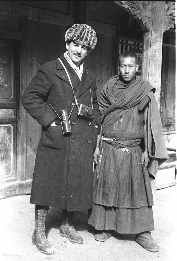 《哈里森.福尔曼的中国摄影集》1930年代 影集下载预览图