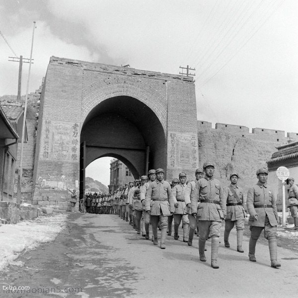 《拉克斯的中国摄影集》 1945-1946年 影集下载预览图1
