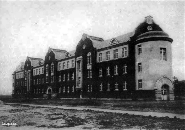 抗战期间日本发行的鞍山明信片：鞍山制铁厂预览图4