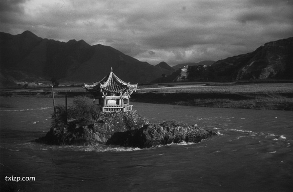 1940年甘肃临潭老照片 洮河边上临潭城乡风貌预览图9