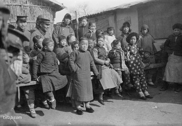 1919年保定老照片 保定城墙|百姓过年祈福烧香预览图15