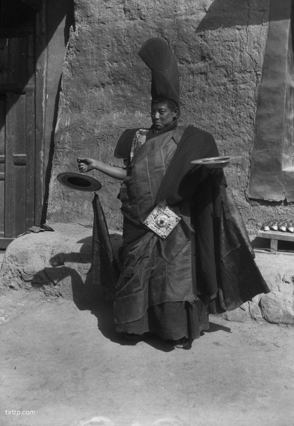 1932-1933年青海循化文都寺的转香巴活动现场实录预览图