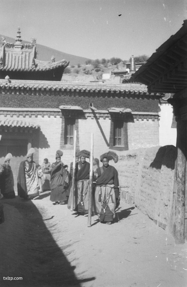 1932-1933年青海循化文都寺的转香巴活动现场实录预览图8